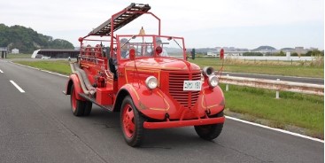 ニッサン180型消防ポンプ自動車